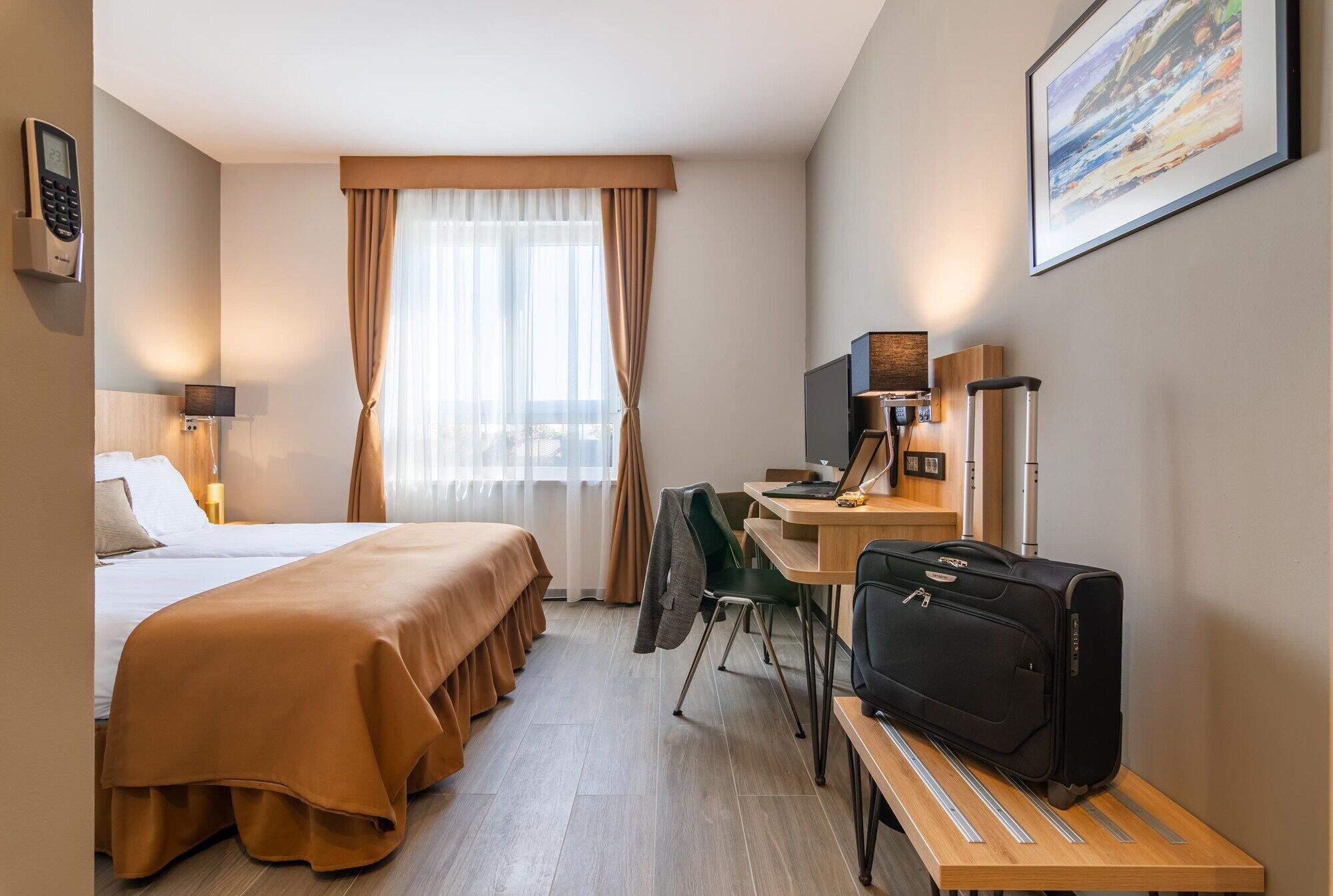 Hotel Resurs Podgorica Buitenkant foto